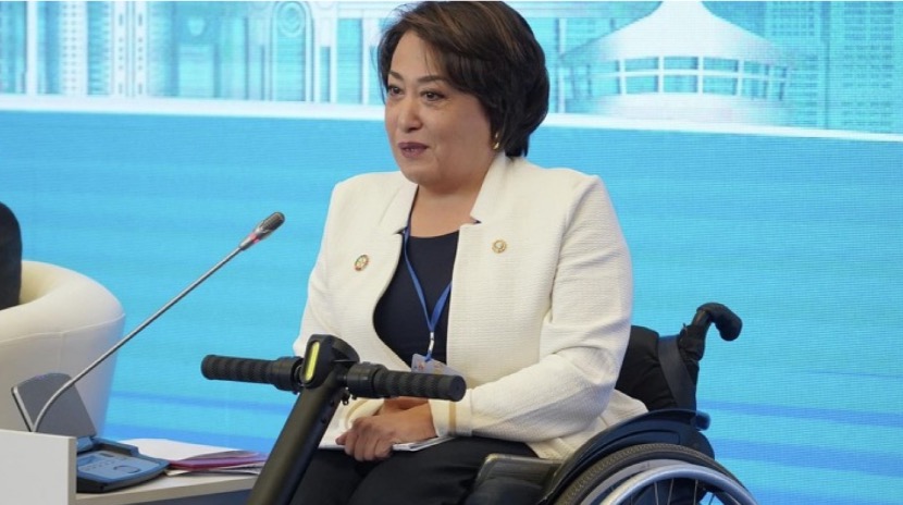 В Сенате первый депутат с ограниченными возможностями в истории страны