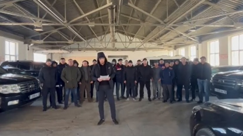 Водители из Мангистау обратились к Токаеву