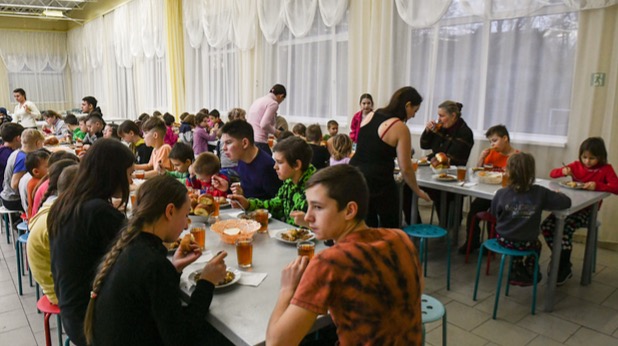 Более 40 тысяч жителей Донбасса эвакуировали в Россию
