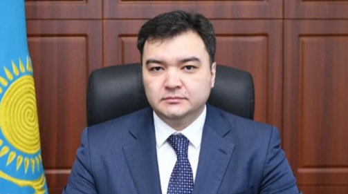 Аким Кентау попался на взятке в 100 тысяч долларов