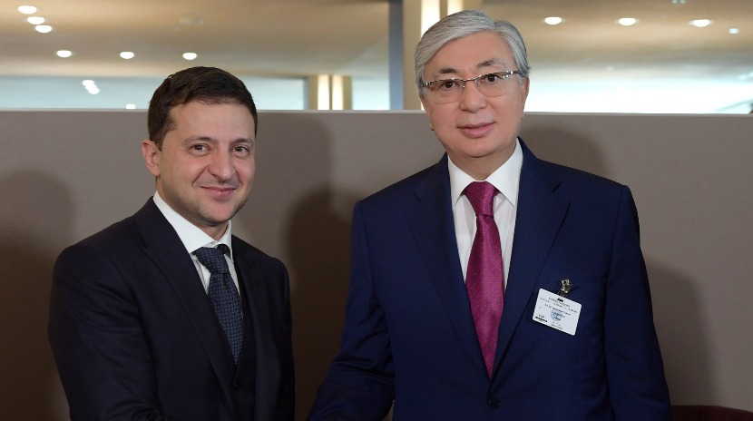 Зеленский позвонил Токаеву