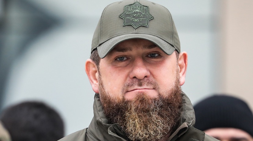 Кадырову обидно, что "Зеленский позволил разрушить Харьков"