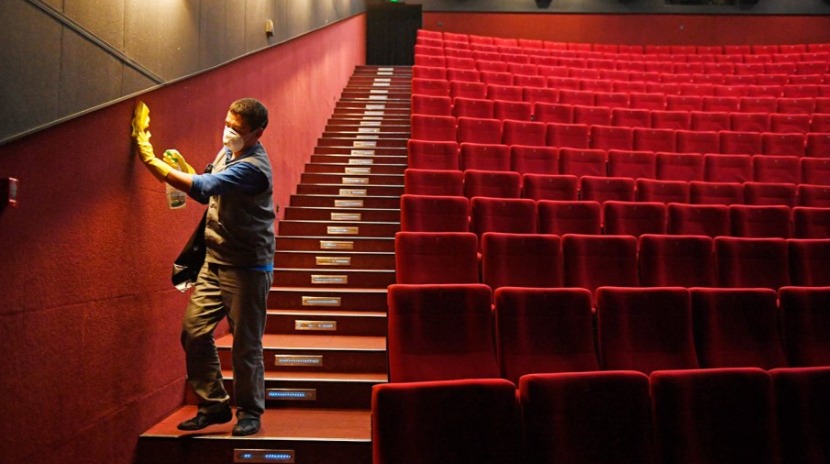 Сможет ли казахстанское кино заменить Голливуд: что будет с кинотеатрами страны