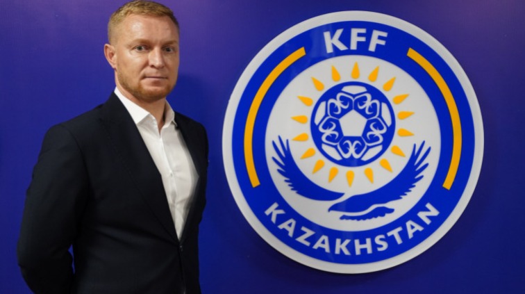 Стало известно, кто будет тренировать сборную Казахстана по футболу