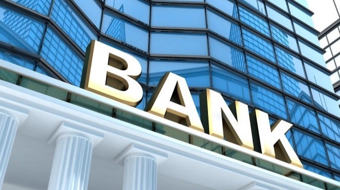 Российским банкам в Казахстане снизили рейтинг. Прогноз неутешительный