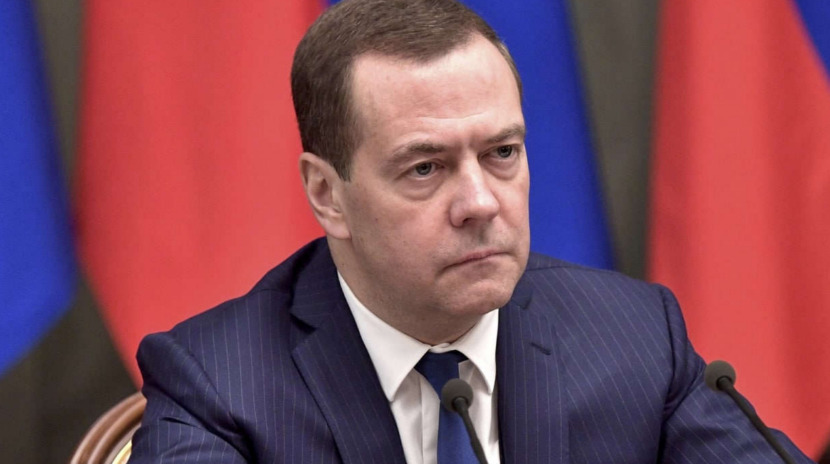 Дмитрий Медведев дважды назвал Польшу «вассалом США»