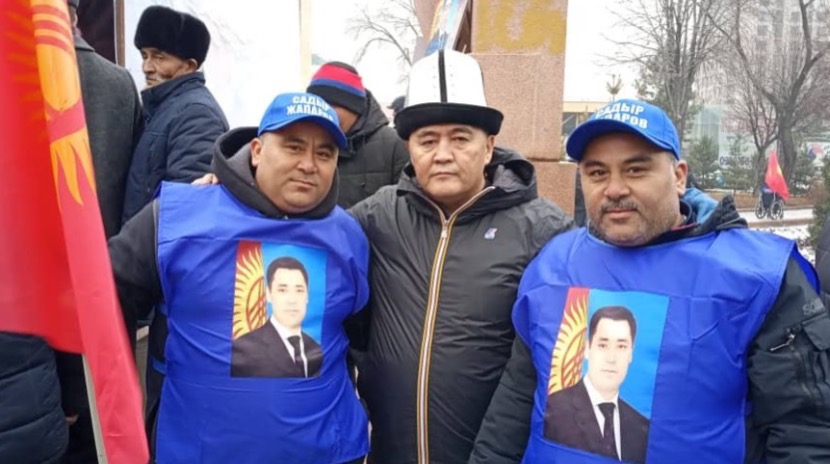 «Оставьте в покое посольства. Митингуйте в парке Горького хоть 24 часа» - Жапаров призвал кыргызстанцев не трогать посольства