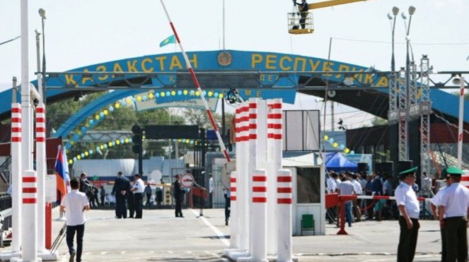 Казахстан снимет ограничения на сухопутных границах с РФ, Узбекистаном и Кыргызстаном