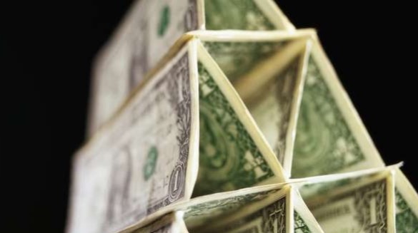 В Казахстане 31 тысяча человек стали жертвами финансовых пирамид