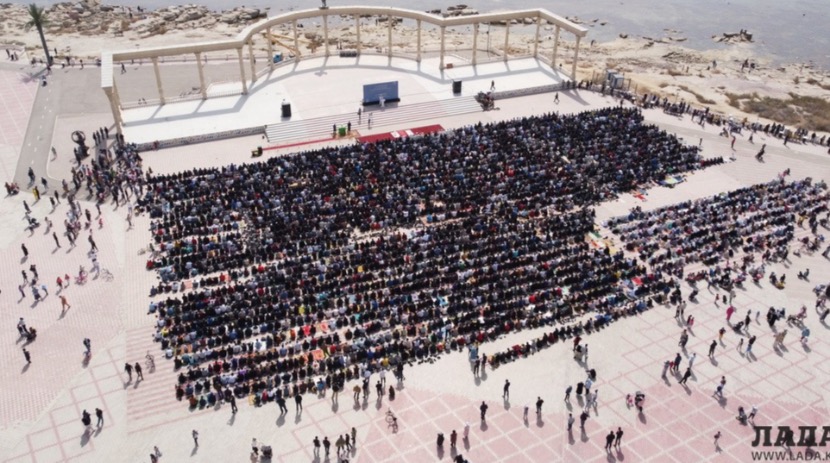 В Актау провели обряд по вызову дождя молитвой