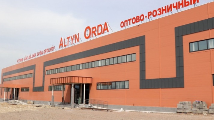 Нет ни одного закона, который бы не нарушили на рынке "Алтын Орда" - Бозумбаев