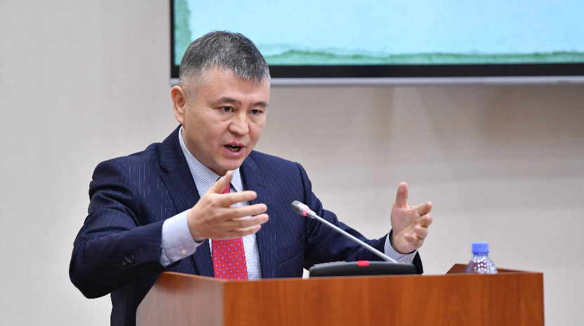 Мухтар Тайжан призвал премьер-министра Казахстана Смаилова к отставке