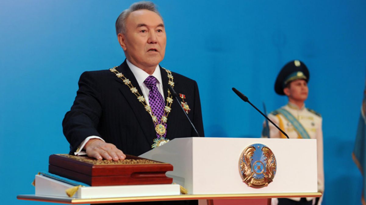 Казахстанцы должны не допустить появление новых «лидеров нации» - эксперт