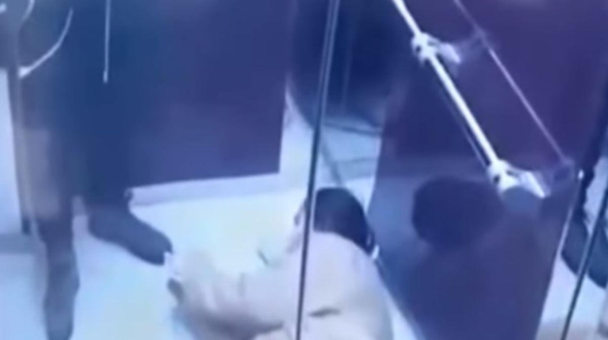 Жестоко избил жену в лифте - нападавшим оказался сын кандидата в депутаты Amanat