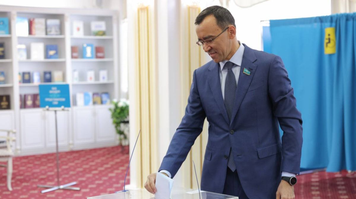 Референдум в Казахстане: список проголосовавших чиновников
