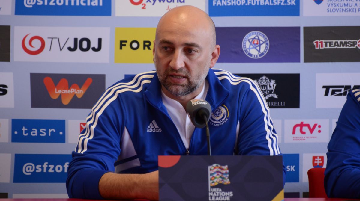 Главный тренер сборной Казахстана по футболу назвал фаворита в матче со Словакией
