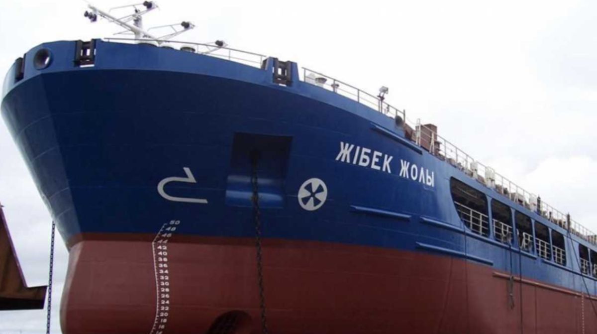 Украина просит задержать и арестовать судно "Жибек Жолы" - Reuters