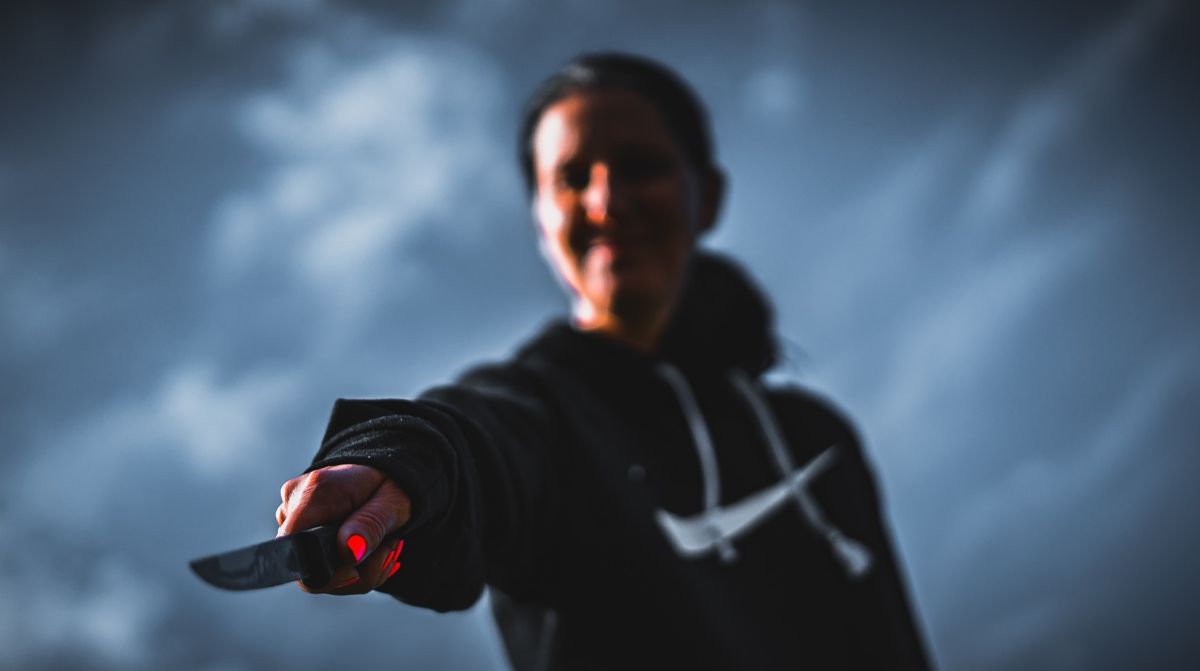 "Зарежу, как барана" - в Нур-Султане мужчина угрожал коммунальщику за отключение света