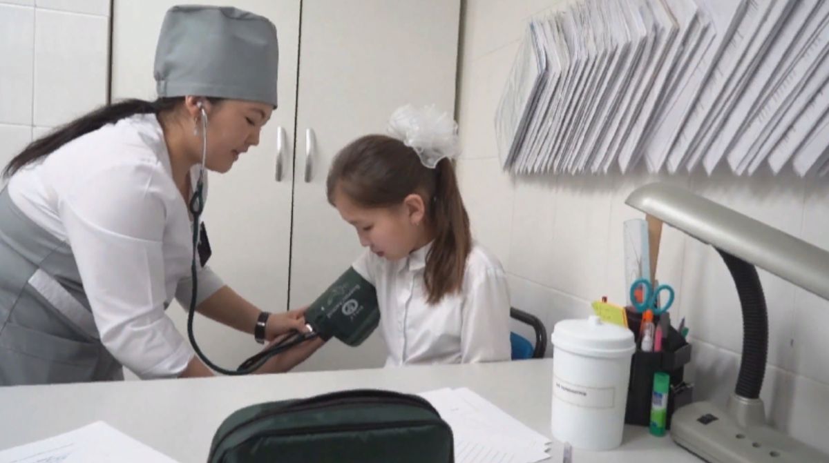 В казахстанских школах хотят открыть стоматологические кабинеты