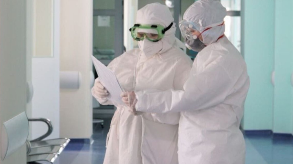 В Казахстане за сутки заболело коронавирусом почти 1,5 тысячи человек