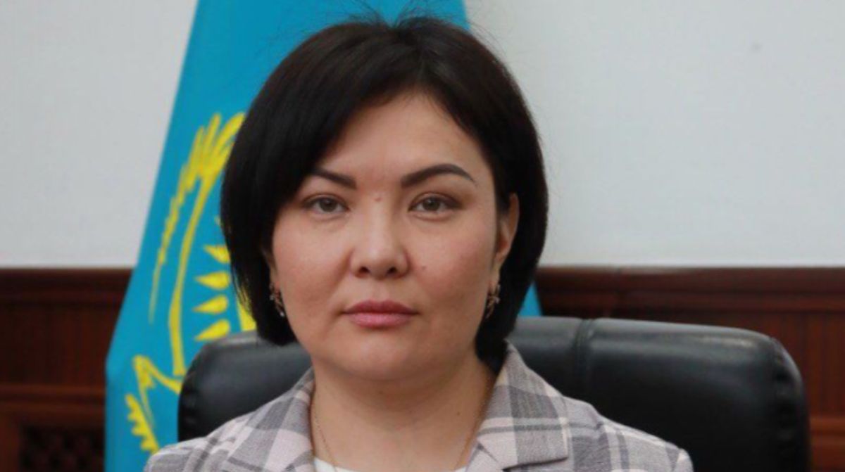 Три года тюрьмы за взятку в миллион тенге дали чиновнице в Павлодаре