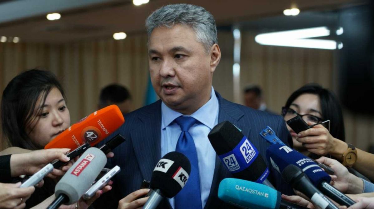 Перуашев хочет выбирать вице-спикера Мажилиса из оппозиции
