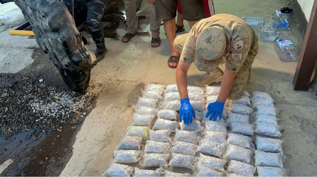 КНБ задержал крупную партию наркотиков - около 35 килограммов героина