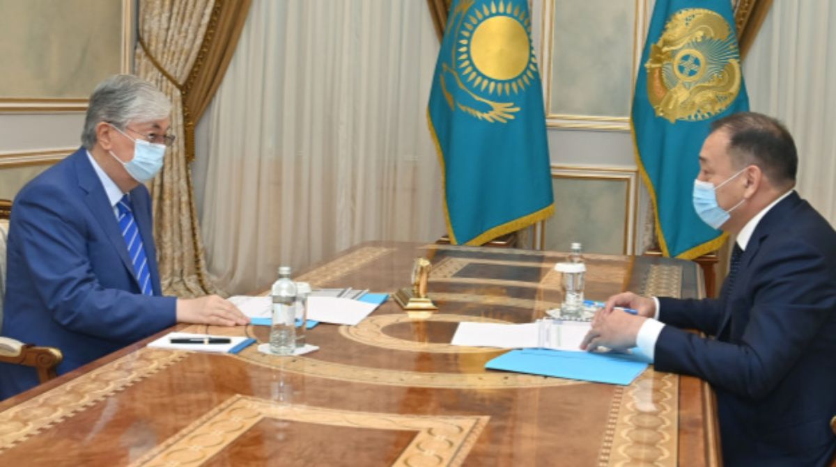 Тугжанов пообещал Токаеву 444 тысячи новых рабочих мест до конца года