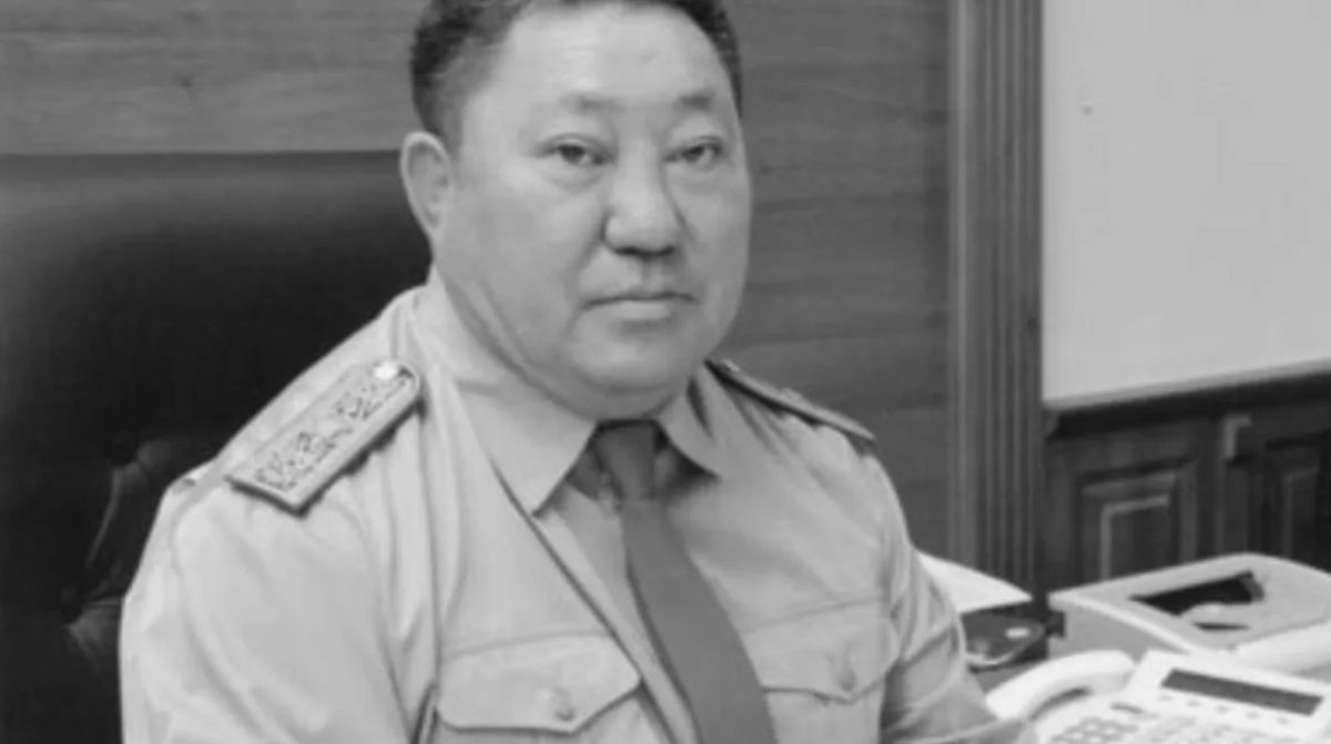 Генерал-майора Жайлаубека Халыкулы нашли мертвым в изоляторе