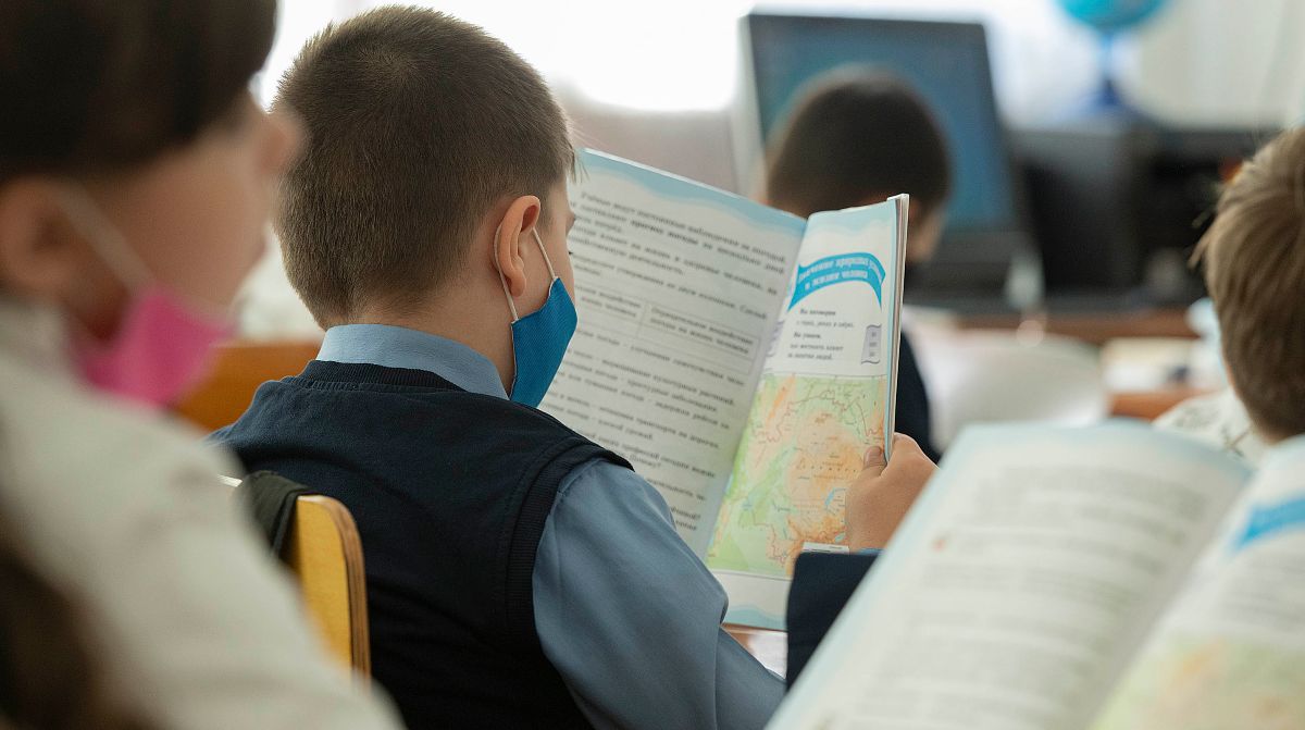 Зрение и психические расстройства: названы главные заболевания казахстанских школьников