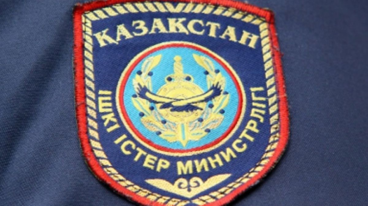 Казахстанцам с утра пришло SMS-оповещение от МВД