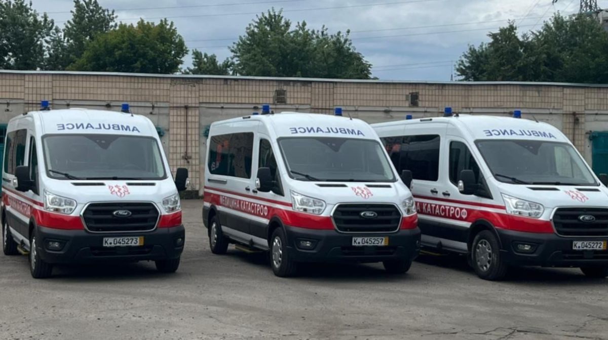 Как Казахстан помог Украине машинами и лекарствами