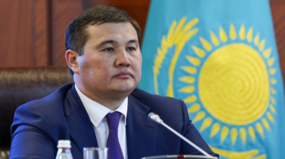 Казахстанцы требуют увольнения акима, отметившего свадьбу сына за 265 миллионов