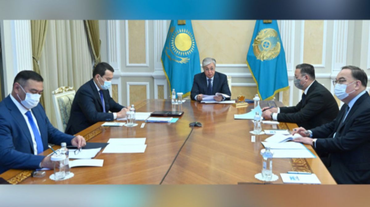Токаев обсудил закупку вооружения для Казахстана