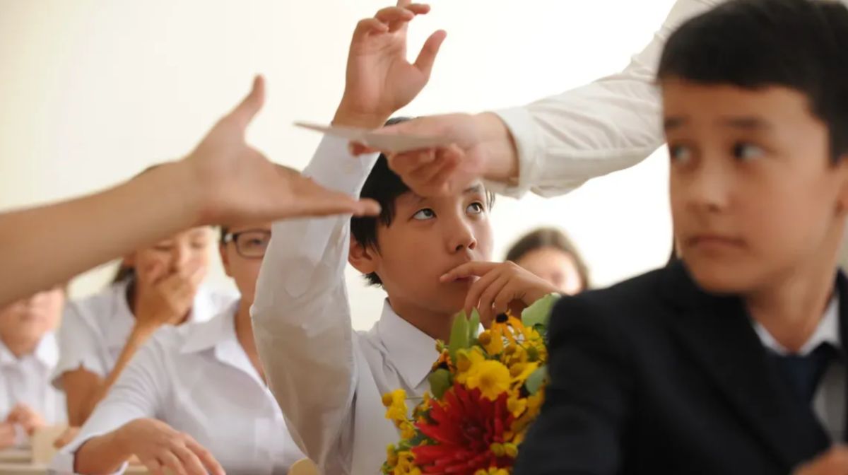 Казахстанские школьники будут учиться в аварийном здании