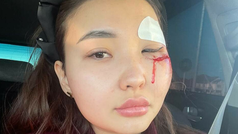 Папа рв т целка доч