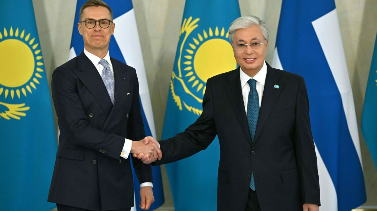 Алетта Оушеннің досымен порносын онлайн көріңіз Үлкен жопа брюнетка порно