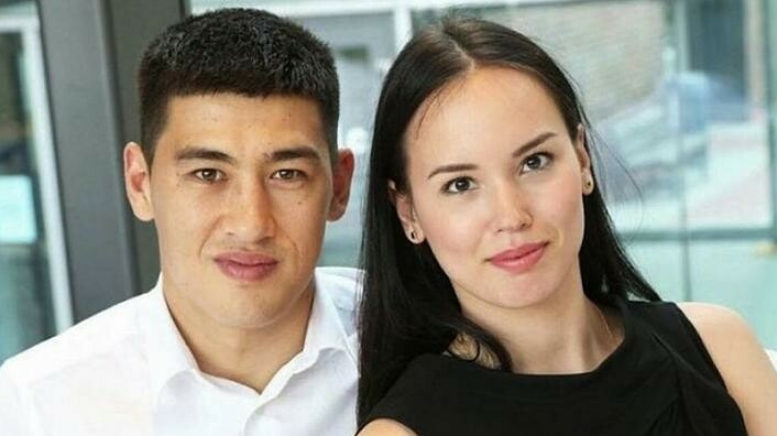 Кеңседегі қолдан жасалған порно