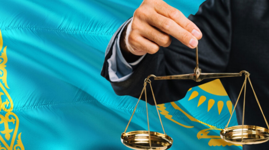 Новый Казахстан: полицейские и суд Нур-Султана два года не могут справиться с одним алкоголиком