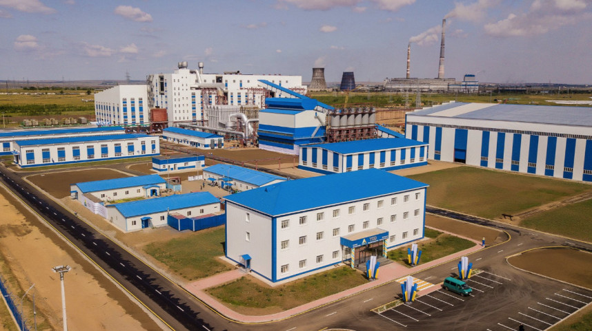 Выбросы на заводе в Караганде напугали казахстанцев