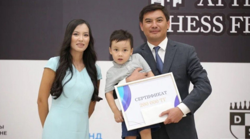 В Атырау четырехлетний шахматист выиграл на турнире 200 тысяч тенге
