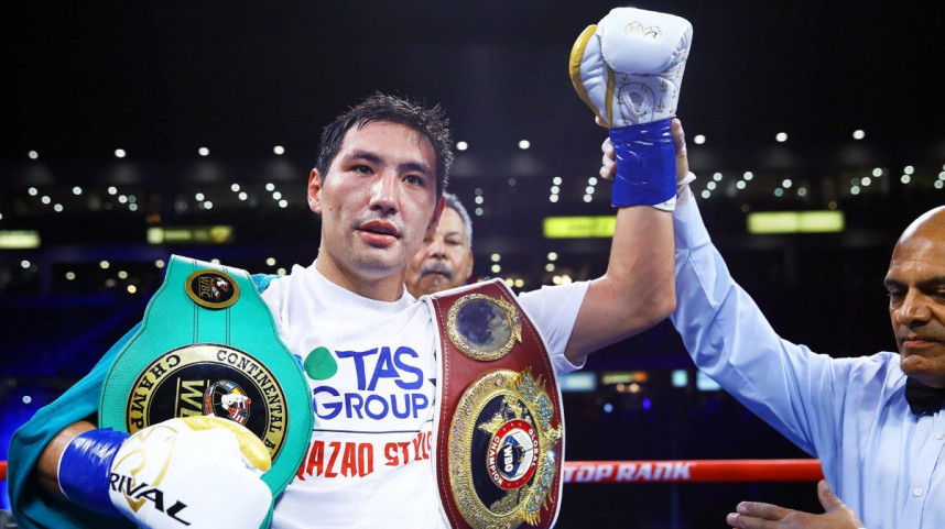 Токаев поздравил боксера Жанибека Алимханулы с чемпионским титулом