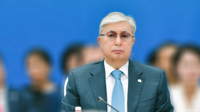 В каждом послании народу Казахстана Токаев все меньше говорит о правительстве