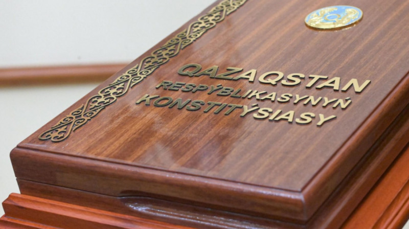 Срочно изменить Конституцию до выборов предложили депутаты