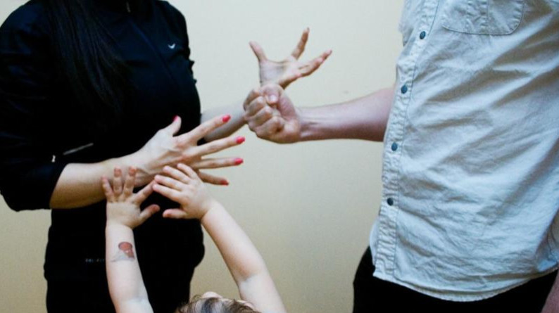 Пьяный павлодарец избил беременную супругу, четырехлетнюю дочь и тёщу