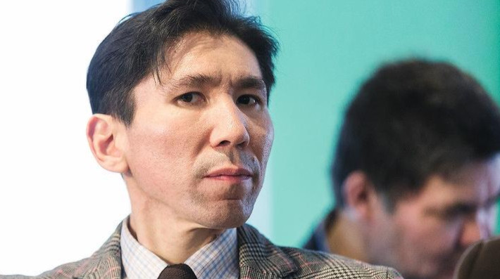 Досым Сатпаев: переименование Астаны опять загонит страну в опасную ситуацию