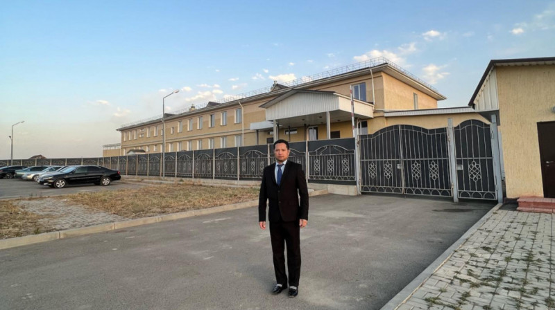 Кыргызстанский джазмен Викрам Рузахунов опознал десятерых полицейских, причастных к его пыткам