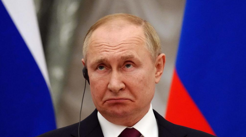 Именно Запад растоптал принцип нерушимости границ, считает президент России Владимир Путин