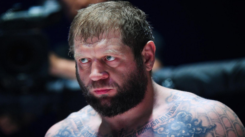 Готов бесплатно или за деньги: Александр Емельяненко оскандалился из-за войны