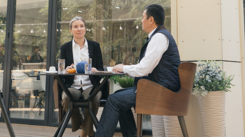 Технологии завезли, а институты и права - нет - Шульман о богатых в Казахстане